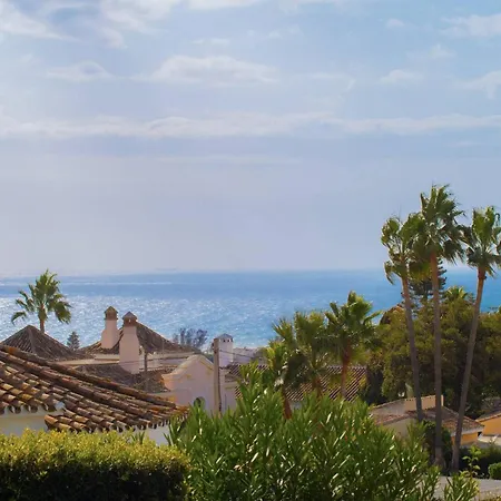 3310 Flores Villa