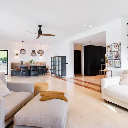 Villa 3310 Flores